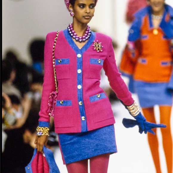CHANEL Dresses & Skirts - 1991A Chane Hip Hp collection Denim Skirt w Pink Trim Fr 40 / US 4-6